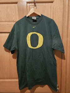 Oregon Ducks Shirt Nike Tee Men’s Extra Large Green Short Sleeve Logo  - Picture 1 of 3