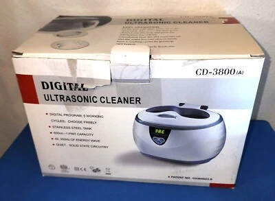 Brookstone Ultrasonic Jewelry Cleaner Model CD3800A - Image 1 of 2