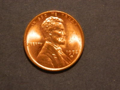 1952 D Cent Double "D" Bright RED UNC US ERROR COIN - Image 1 of 4