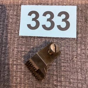 Vintage Singer 99k  Sewing Machine Feed dog Simanco 32600 + Screw Used List 009 - Picture 1 of 7