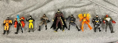 Lote de 12 figuras de acción de Batman, DC 4,5”-6,5” años 90 vintage Foto 1 de 4