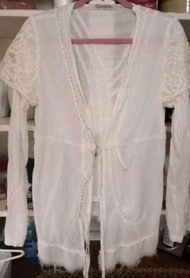 Cárdigan ligero estilo bohemio talla grande Monoreno para dama Foto 1 de 2