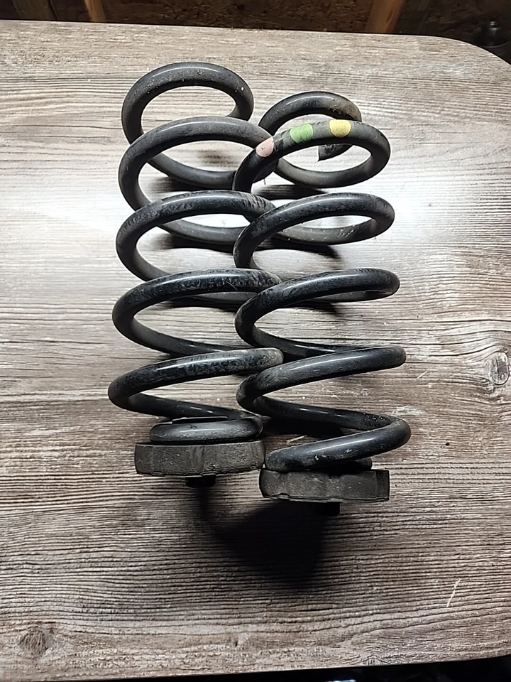 05 - 11 Juego de muelles helicoidales de suspensión trasera izquierda y derecha OEM 4F0511115BM Foto 1 de 1