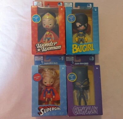 Mini muñecas posables DC Super Hero Girls Catwoman Batgirl Wonderwoman Supergirl  Foto 1 de 4