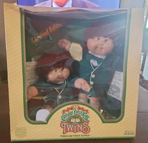 New Cabbage Patch Kids Twins Boys Vintage 1985 Coleco Vintage Green Outfits - Picture 1 of 18