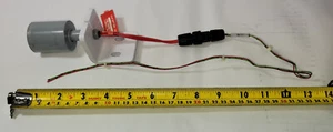 GEMS SENSORS LEVEL SWITCH Pilot duty 20VA 120 to 240 VAC. 1.5" Diameter. 3" tall - Picture 1 of 10