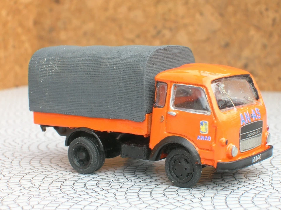  IV MODEL FACTORY 87/55 OM LEONCINO-LUPETTO ANAS CASSONATO CON TELO HO 1:87 - Immagine 1 di 3