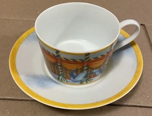 Williams-Sonoma MONTGOLFIERE 2 1/4" flache Tasse & Untertasse Porzellan - Bild 1 von 2