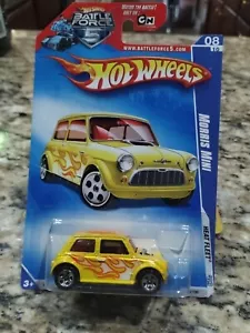 Hot Wheels 2009 HW Heat Fleet 8/10 124 Morris Mini YELLOW 5SP - Picture 1 of 2