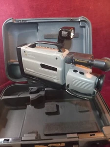 Panasonic AG-188 VHS Reporter Camcorder With Case - Picture 1 of 13