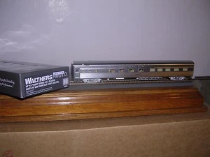WALTHERS/Proto #920-9347  Santa Fe P.S.Streamlined 85' 8-8-2 Sleeper H.O. 1/87 - Picture 1 of 2