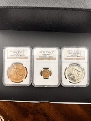 1974 ANA 83rd 3coin Set Bal Harbour FL. 39MM Silver, 19MM bronze, 39MM Bronze. - Image 1 of 4