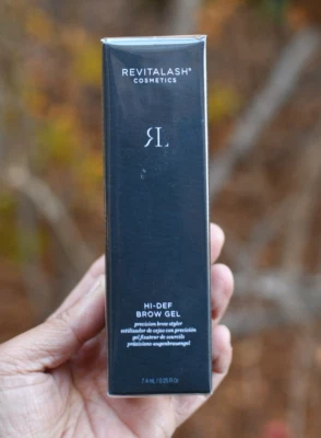 Gel de cejas de precisión Revitalash Cosmetics transparente HI-Def 7,4 ml - 0,25 oz Foto 1 de 4