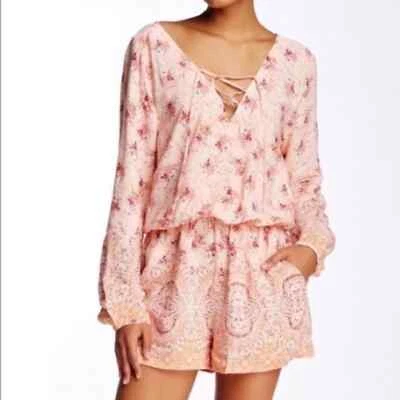 Mameluco Sanctuary estampado mixto rosa melocotón floral con cordones delantero manga larga talla xs Foto 1 de 4