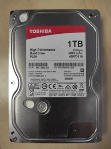 Festplatte SATA 3,5" 1TB TOSHIBA HIGH PERFORMANCE P300 HDWD110UZSVA - Bild 1 von 1