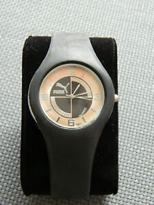 Modische Uhr, Armbanduhr der Marke Puma