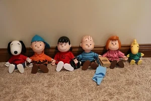 KNOTTS BERRY FARM PEANUTS VINYL FIGURINES (6) NEW !!!!!!!!! - Picture 1 of 14