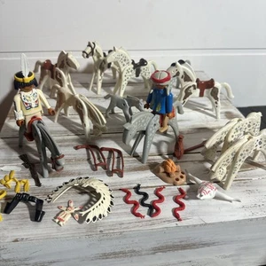 Vintage Playmobil 1974 alte Indianer Indianer Pferde Spielzeug Konvolut Lagerfeuer - Bild 1 von 7