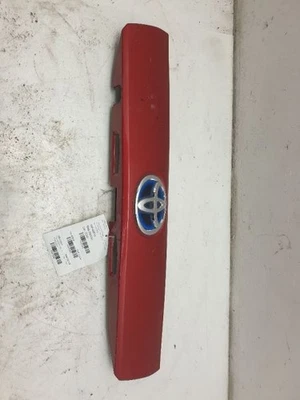 PANEL ACABADO TRASERO TOYOTA PRIUS V ROJO 12-14  Foto 1 de 4