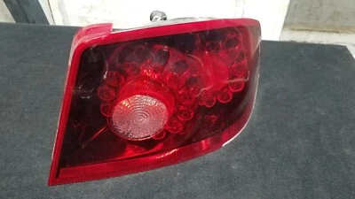 Dodge Avenger 2013 luz trasera lado derecho del pasajero OEM Foto 1 de 4