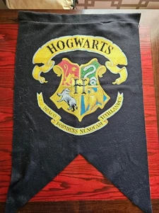 Hogwarts Felt Wall Banner Official Harry Potter Rubie's 2017 Used - Picture 1 of 4