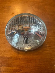 5001 Sylvania Auto Hi Beam - Faro de haz sellado de 5-3/4" - Imagen 1 de 3
