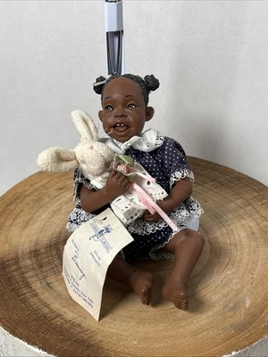 Muñeca vintage 1996 Daddy’s Long Legs BUNNY DLE96B con conejo, etiqueta y caja BONITA Foto 1 de 4