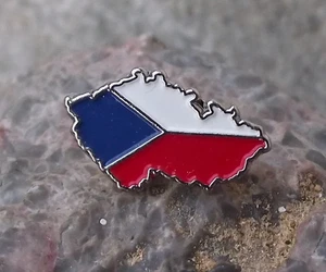 Czechia Czech Republic National Flag and Country Border Outline Pin Badge - Picture 1 of 2