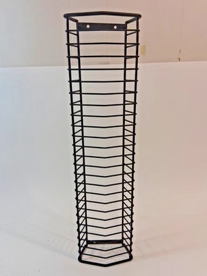 Estante de almacenamiento de cinta de casete de colección torre de alambre de metal negro para 25 montables en la pared Foto 1 de 4