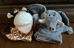 Peluche pupazzo elefante e giraffa tenuto a mano set di 2 - Foto 1 di 7