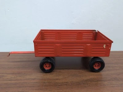 Ertl 1/16 J.I. Case Orange Barge Wagon Farm Toy Implement  - Image 1 of 4