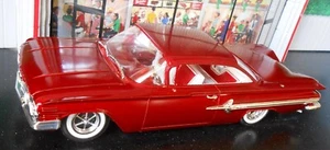 1960 CHEVY IMPALA LOWRIDER REVEL-MONOGRAM 1:25 MODELLO COSTRUITO. 9-FOTO FANTASTICHE - Foto 1 di 9