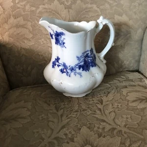 NICE ANTIQUE ALFRED MEAKIN FLOW BLUE 'MESSINA' ROYAL SEMI-PORCELAIN PITCHER/JUG - Picture 1 of 8