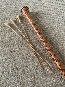 Vintage Wood Wooden Ethnic Tribal Blowgun with 3 Arrows Ecuador South America - Picture 1 of 13