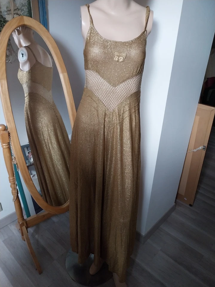 Idéale fêtes jolie robe longue à bretelles en lamé doré T36  - Photo 1/4