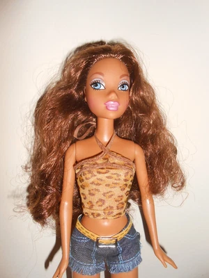 Mattel Barbie MY SCENE MADISON 1st Edition Wave My City My Style Doll B2231 - Image 1 of 4