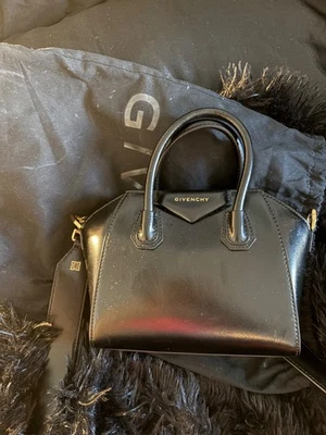  Bolso Givenchy Mini Antigona Cuero Negro 100% Auténtico  Foto 1 de 4