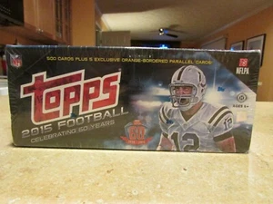 BRAND NEW & SEALED!! TOPPS 2015 FOOTBALL COMPLETE SET * 500+ CARDS* FREE SHIP!! - Picture 1 of 1
