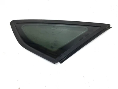 Cuarto trasero derecho Ford Focus ST 2012-2018 hatchback ventana de vidrio OEM Foto 1 de 4