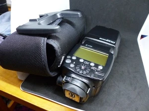 Canon 600EX-RT Speedlite with Case and Stand Excellent Condition JAPAN - Picture 1 of 9