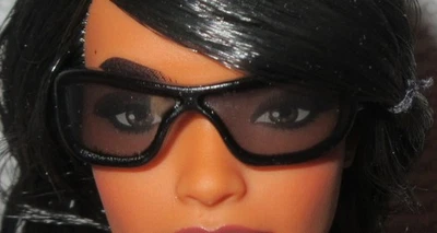 GAFAS BARBIE DOLL MATTEL AALIYAH MARCO NEGRO LENTES GAFAS DE SOL ACCESORIO DE MODA Foto 1 de 4