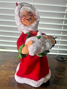 2024 Annalee Mrs Santa Claus Christmas 14 Inch Cloth Doll Poseable New NWT - Picture 1 of 7