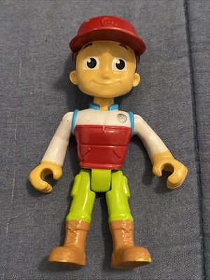 Boneco de ação 3,5" Paw Patrol Jungle Rescue Ryder Spin Master - Frete rápido  - Imagem 1 de 3