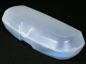 Bonito Estuche Rígido Mate Transparente/Azul para Anteojos con Paño de Limpieza - Imagen 1 de 11