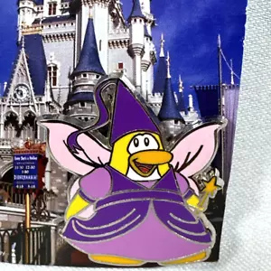 2010 DISNEY CLUB PENGUIN MYSTERY PIN FAIRY PRINCESS CINDERELLA CASTLE CARD - Picture 1 of 14