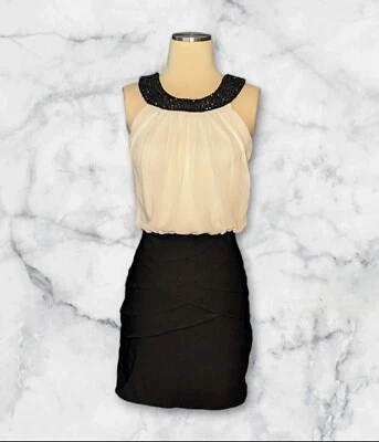 Vestido blusa B DARLIN preto marfim colarinho miçangas babado Bodycon Juniors tamanho 1/2 - Imagem 1 de 4