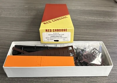 Red Caboose HO Kit #RC-4000 R-30-12 Refrigerator Car - Undecorated w/Ice Hatches - Image 1 of 4