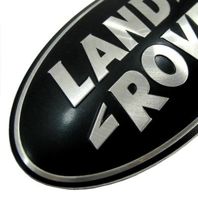 Distintivo ovale griglia nera e argento originale 'Land Rover' per Range Rover Evoque - Immagine 1 di 4