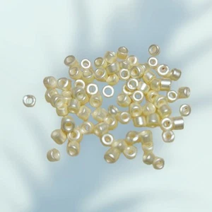 Cuentas Semilla Miyuki Delica 11/0 5 gr Color Amarillo Perla - Imagen 1 de 3