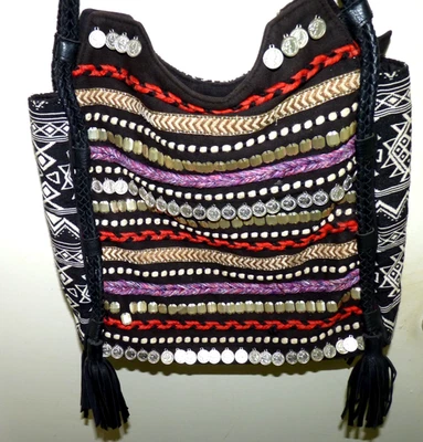 Bolso grande estilo bolso Big Buddha BOHO con diferentes diseños COOL en cada lado usado en excelente estado Foto 1 de 4